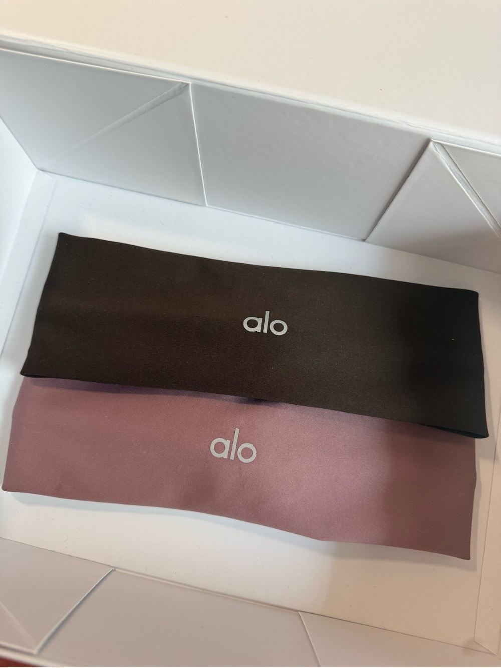 Alo Airlift Headbands in Smokey Quartz & Espresso